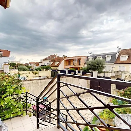Homestay Blue Chez Steve