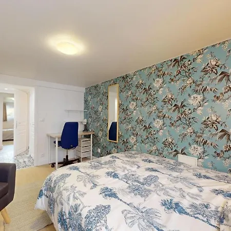 Blue Chez Steve * Chennevieres-sur-Marne